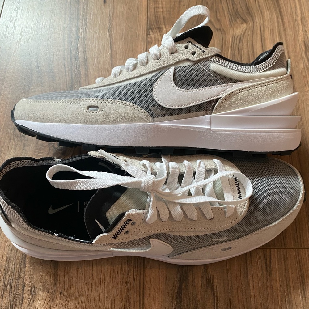 Women’s Nike Waffle One sneakers in white